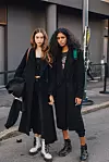 All black styling uz čizme na vezanje