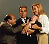 Glumcki Danny De Vito, Arnold Schwarzenegger i Emma Thompson u filmu 'Junior' 1994.