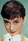 U čast ljupke ljepote Audrey Hepburn Givenchy je kreirao L‘Interdit