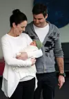 Novozelandska premijerka Jacinda Ardern s partnerom Clarkeom Gayfordom i kćerkiciom Neve Te Aroha