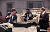 Scena iz legendarnog filma ‘Policajac iz Beverly Hillsa‘: s Judgeom Reinholdom i Johnom Ashtonom, komičar se, u ulozi neobičnog policajca, prprema se za obračun s negativcima