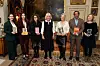 Prijem za finaliste Yael van der Wouden, Rachel Kushner, Anne Michaels, Charlotte Wood, Percivala Everetta ir Samanthu Harvey priredila je u svom domu u Clarence Houseu
