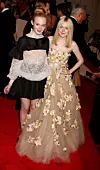 Sestre kao gošće na Met Gali 2011. na koju ih je pozvala Anna Wintour, tema njihove igre iz djetinjstva