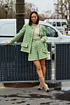 Style file: neopterećeni chic ‘it‘ cure Aimee Song