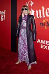 Anna Wintour u kolekciji ima i ljubičasti dugi baloner