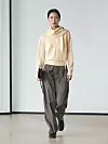 Massimo Dutti pleteni pulover sa šalom (79,95 eura)