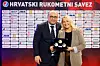 S Tomislavom Grahovcem koji joj je uručio nagradu HRS za organizaciju Svetskog prvenstva u Zagrebu