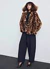 Kaput od umjetnog krzna s leopard uzorkom - prije 99,99 eura, sada 59,99 eura