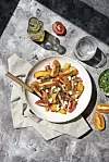 Salata s breskvama, rajčicom i feta sirom