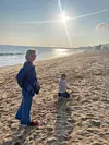 Plaža La Baule i ocean praktički su joj ispred kuće