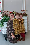 Mirna Medaković Stepinac s kćerkama.