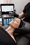 Znate li koji je beauty tretman toliko popularan da se u svijetu izvodi svake 1,5 sekunde?