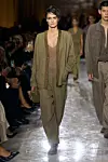 Hana je bila jedan od modela koji su nosili novu Armani kolekciju za proljeće/ljeto 2026.