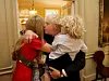 Boris Johnson sa suprugom Carrie i sinom na odlasku iz ureda u Downing Streetu u London u lani