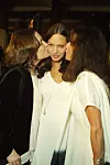 Poljupci za Angelinu od mame Marcheline Bertrand i kume Jacqueline Bisset