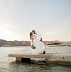 Supružnici su pozirali romantično uz obalu