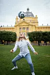 Redateljica Arija Rizvić nazvala ga je kada je bio u Madridu i samo maštao kako bi jednog dana mogao glumiti svog omiljenog nogometaša