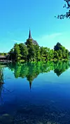 Park na obali jezera Wörthersee