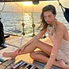 Dua Lipa u kukičanoj haljini