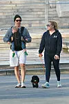 Amy Schumer i suprug Chris Fischer u šetnji sa njihovim sinom Geneom.