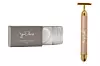 Maske za oči (525 kn) i gold bar (1360 kn) Jillian Dempsey