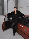 Nakon hita ‘Alive‘ koji mjesecima nije silazio s vrha top ljestvica naša najomiljenija pop diva - Nina Badrić predstavlja novi singl ‘Moj rodni grad‘