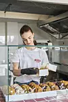 Marija je oduvijek voljela jesti slatko, a onda i sama peći kolače i torte kojima je uveseljavala prijatelje za rođendan