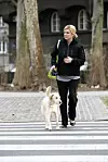 Bivsa predsjednica RH Kolinda Grabar Kitarović u šetnji s psom Kikom.