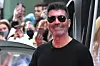 Producent i TV osoba Simon Cowell (62) izjavio je da se podvrgnuo nekirurškom zatezanju lica „bioplastičnim koncem”