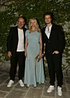 Na premijeri se Vjekoslava pojavila u laganoj dugoj haljini nježno plave boje.