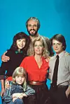 S kolegama iz ‘Obiteljskih veza‘ Tinom Yothers, Justine Bateman, Michaelom Grossom i Meredith Baxter-Birney 1983.godine