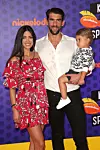 Michael Phelps sa suprugom Nicole Johnson i sinčićem Boomerom na dodjeli nagrada Kids‘ Choice Sports Awards u Los Angelesu 2018.