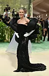 Naomi je početkom 2025. objavila i svoju knjigu 'Dare I Say It: Everything I Wish I‘d Known About Menopause'