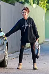 Beverly Hills, CA - *EXCLUSIVE* returns to her car with a big smile wearing a Beyoutiful foundation hoodie and leggings for a stop by her stylist's house in Beverly Hills ahead of the weekend. *UK Clients - Pictures Containing Children Please Pixelate Face Prior To Publication*, Image: 490883541, License: Rights-managed, Restrictions: , Model Release: no, Credit line: CPR/WAGO / BACKGRID / Backgrid USA / Profimedia