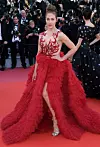 Meryem Uzerli u Cannesu 2019.