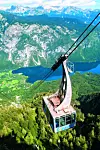 Bohinj se nalazi podno planine Vogel, a žičara koja vodi na Vogel pruža najljepši pogled na jezero