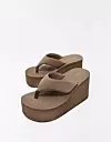 Sandale s potpeticom thong platforma - 19,99 eura