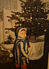 'Jedno od najranijih sjećanja iz djetinjstva mi je dolazak Djeda Božićnjaka kod nas doma. Imala sam možda tri godine i dan-danas se prepričava kako sam mu tada objasnila da mi je najdraže jelo gulaš i da sam ga pitala zašto nosi tatine cipele', prisjetila se