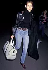 Cindy Crawford u devedesetima u kožnom sakou
