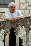 'U mojoj biografiji nema lascivnih prikaza ni ljubavnih obračuna. Nisu letjele tave ni lonci. Uvijek sam se grozio takvih stvari, pogotovo kad ih pročitam u novinama', govori Dubrovčanin