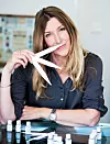 Engleska parfumerka Louise Turner, poznata po sposobnosti da iz prirodnih sastojaka ‘izvuče‘ osjećaj vedrine i blistavosti, promiče trend uporabe ekološki održivih sirovina vrhunske kvalitete - poput ružinih esencija s prestižnom oznakom Orpur