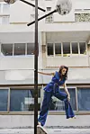 Torbica THEMOIRè , sandale See by Chloé , prsluk Twinset , hlače Twinset , baloner Twinset , narukvica Tory Burch