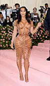Kim Kardashian u Thierry Mugler kreaciji na Met Gali Fotografija: rexfeatures.com