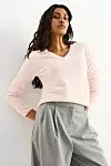 Pulover od kašmira s v-izrezom (cijena: 79.99 €)