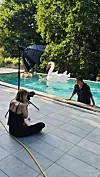 Bivši premijer se za potrebe fotogarfiranja nije libio ni smočiti