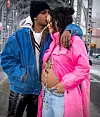 Rihanna i ASAP Rocky zajedno su pozirali i otkrili da čekaju dijete.