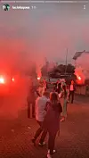 Nakon izlaska iz crkve dočekala ih je bakljada
