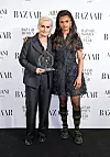 Boksačica Ramla Ali uručila je Diorovoj kreativnoj direktorici Mariji Graziji Chiuri nagradu za Ženu godine časopisa Harper‘s Bazaar