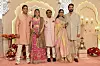 Mukesh Ambani i kći Isha Ambani, sin Akash Ambani, snaha Shloka Mehta i zet Anand Piramal