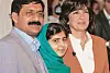 Christiane Amanpour s Pakistankom Malalom Yousafzai i njenim ocem Ziauddinom u New Yorku, 2013.
